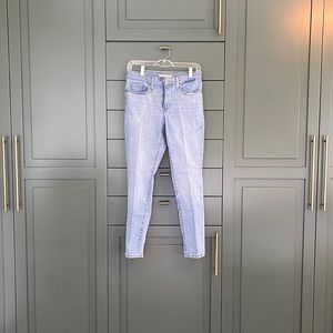 Levi 311 shaping skinny jeans size 28
